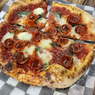 Margherita pizza with pepperoni