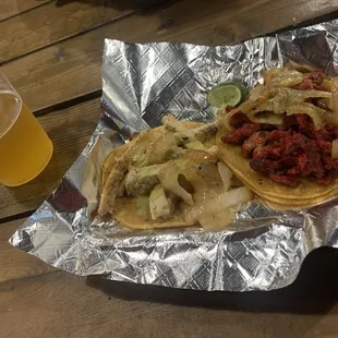 Trombo and chicken tacos with frilled onions