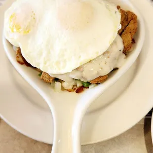 COUNTY FRIED STEAK AND EGGS SKILLET