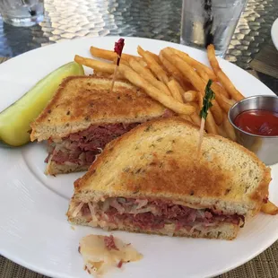 The Fairway Reuben