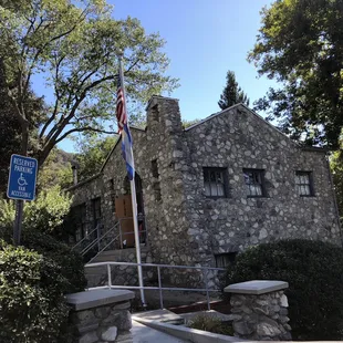 Oak Glen School House Museum