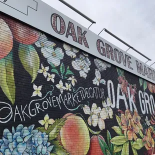 Art painted on the outside side wall of Oak Grove Market.