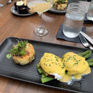 Crab Cake Benedict