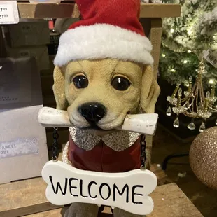 Dog statue at Cracker Barrel