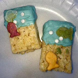 Bubble guppies rice Krispy treats