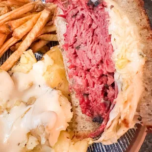 Carry out Reuben. Love their Reubens!