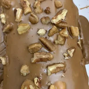 Praline Cheesecake King Cake