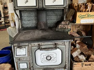 Moms Country Orchards