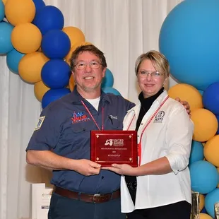 We're proud to have been named runner up for the nation's best appliance repair service company in our category!