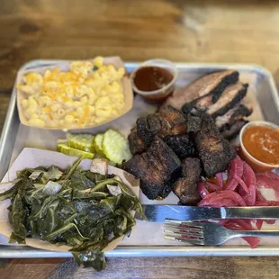 You could easily share a 2 meats plate