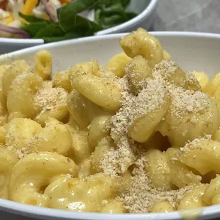 Value Meal: Mac n cheese with salad and a drink for $15