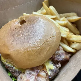 Bacon cheeseburger $18.99