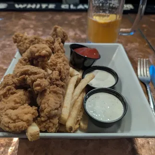 Chicken Tenders &amp; Fries (homemade ranch)