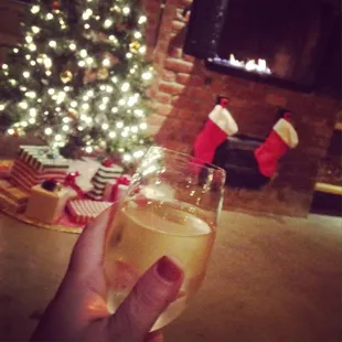 Proseco! Cozy and festive in the cellar.