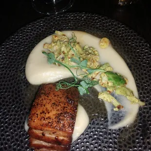 Braised pork with apple butter sauce