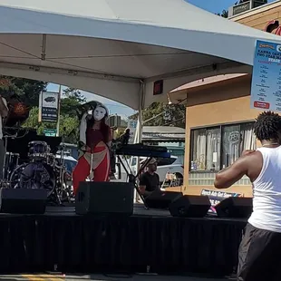 A little dancin' going on.