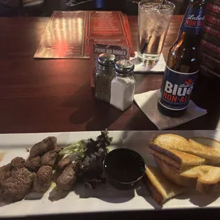 Steak tips and garlic toast