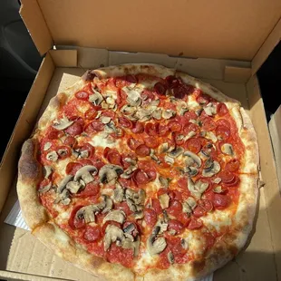 Pepperoni &amp; mushroom