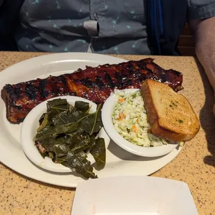 Rack of ribs, collard greens &amp; slaw
