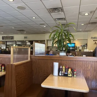 Dining room.