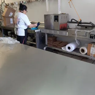 Wrapping the gift box.