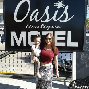 A look at the pretty bartenders (present and future)