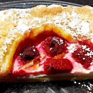 The fine, fine raspberry danish