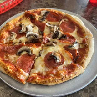 8" pepperoni and mushroom pizza