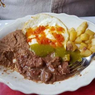 Huevos Rancheros with Carne Guidada