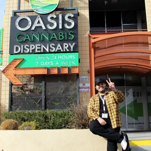 Oasis Dispensary - Best. Damn. Team.