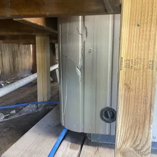 Where the water is leaking from!