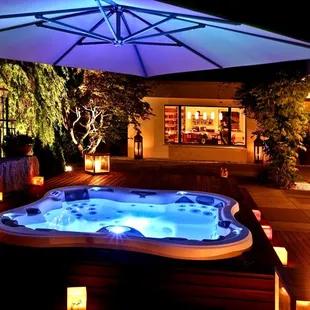 Dimension One Spas, Hot Tubs, Swim Spas. #1 Hot Tub Store in EL Paso Texas. The best hot tubs.