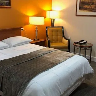 MH OasisInnSuites Ridgecrest CA Guestroom Double