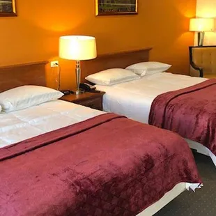 MH OasisInnSuites Ridgecrest CA Guestroom TwoQueen