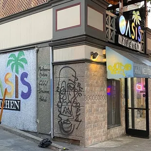 the outside of the restaurant