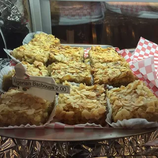 Algerian Basbousa