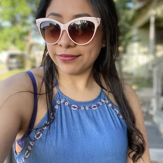Maribel G.