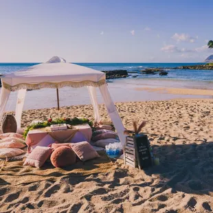 Jenn did an amazing job bringing to life my vision for our 20th Vow Renewal. It was everything I asked for and more!