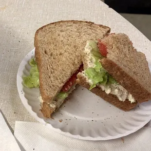 Chicken salad on Wheat with let-Tom-mayo