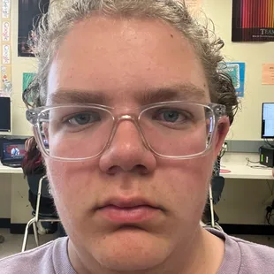 my face after i vited this amzing restrasnt with my freinds