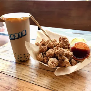 Green Milk Tea &amp; Popcorn Chicken