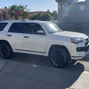 Bilstein leveling kit with corn fed 1 inch spacer in the rear.
