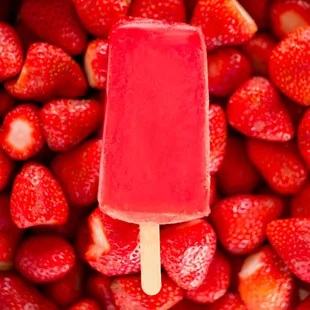 Strawberry paleta.