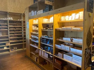 Monte's Cigars & Tobacco