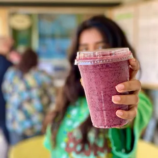 The Berry Mango Smoothie