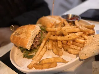 Marley's Bar and Grill
