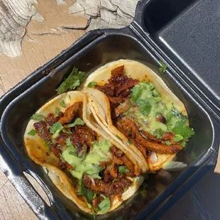 Taco with pastor chicken and no onions