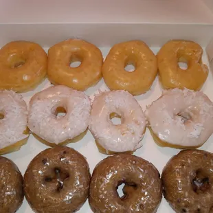 donuts, food, dough desserts