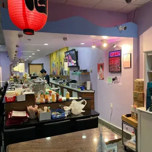 sushi and sashimi, interior