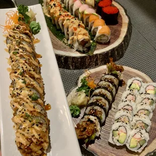 Big daddy roll, Summer night roll, Rainbow roll, Tobiko, 
Spider roll, California roll